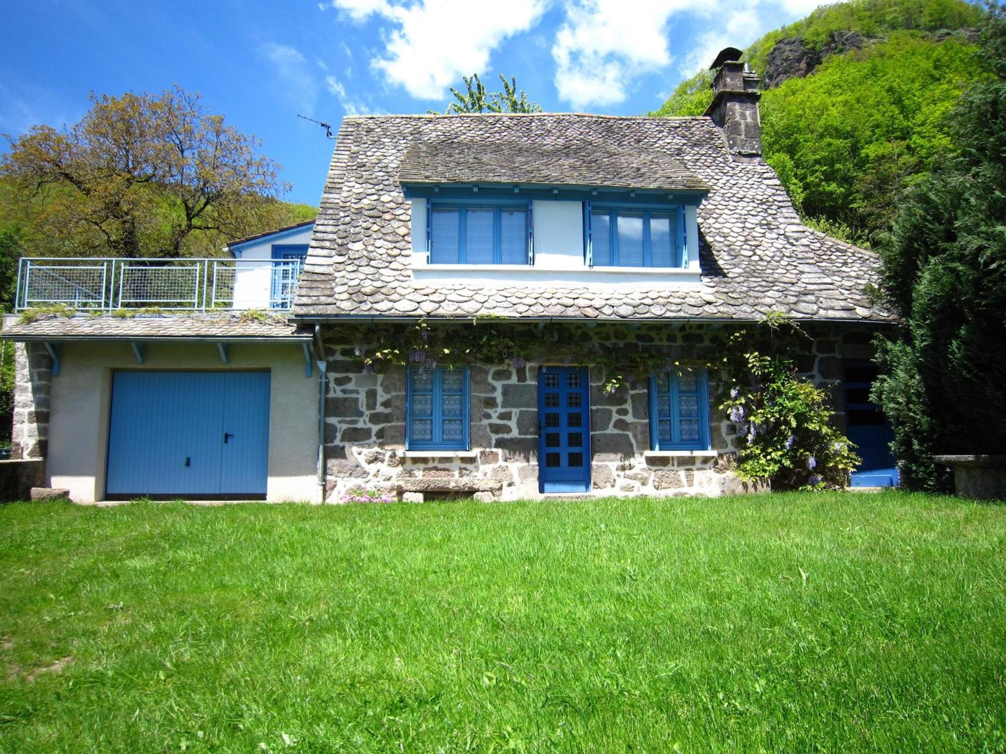 Beautiful Villa In The Parc Des Volcans D Auvergne Vic-sur-Cère Zewnętrze zdjęcie